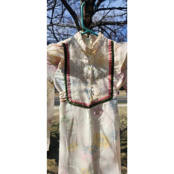 Little Saints Girls Dress Size 5 To 6 - Picture 3 of 7